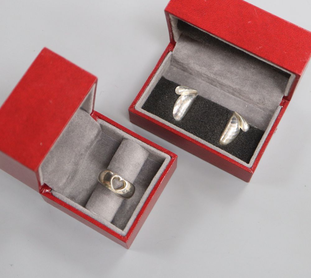 Kim Naver for Georg Jensen, a sterling silver heart ring, No. 320 and a pair of heart earrings by Isabell Kristensen for Jensen,